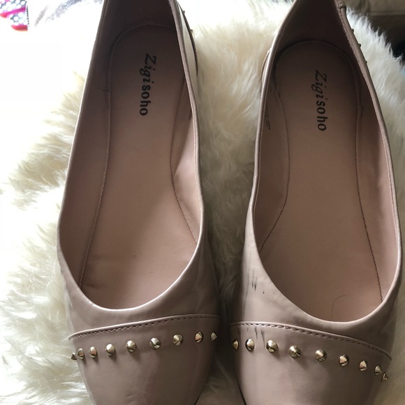 Size 9 Zigisoho tan flats - Picture 3 of 7